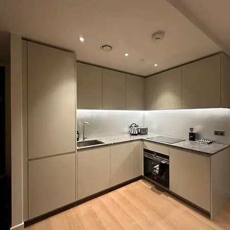 Luxury Apartment - 2 Minute Walk From The O2 Arena London Exterior photo